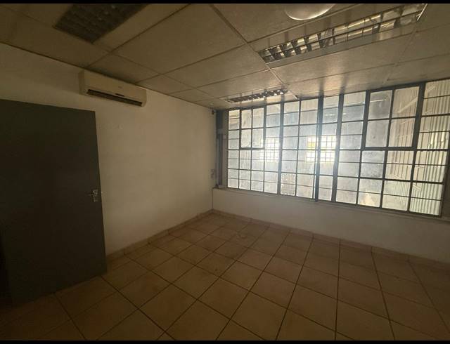 800M² WAREHOUSE TO LET IN ALRODE